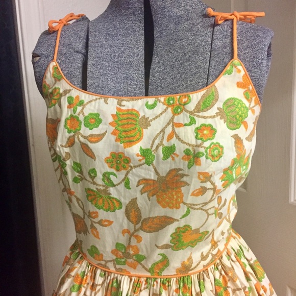 HOST PICK! 🧡 50’s VINTAGE SUNDRESS! - Picture 3 of 8